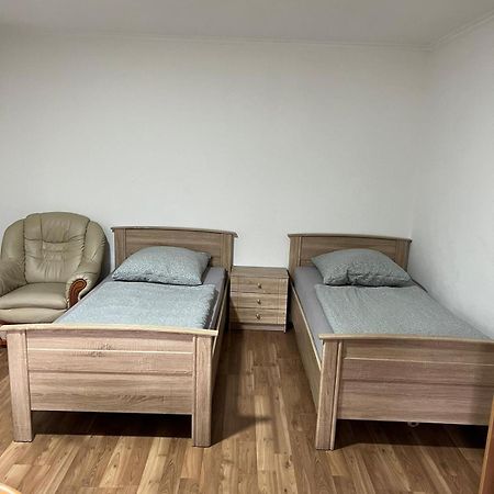 Messe Und Monteurzimmer 센드 외부 사진