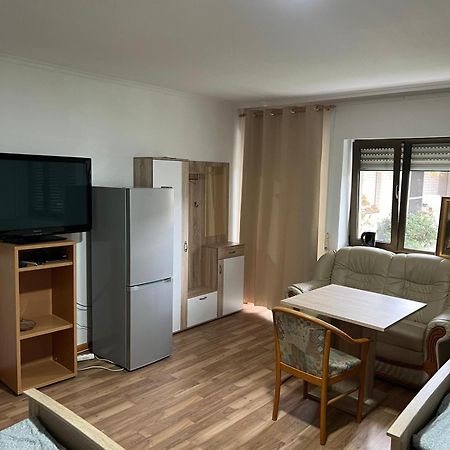 Messe Und Monteurzimmer 센드 외부 사진