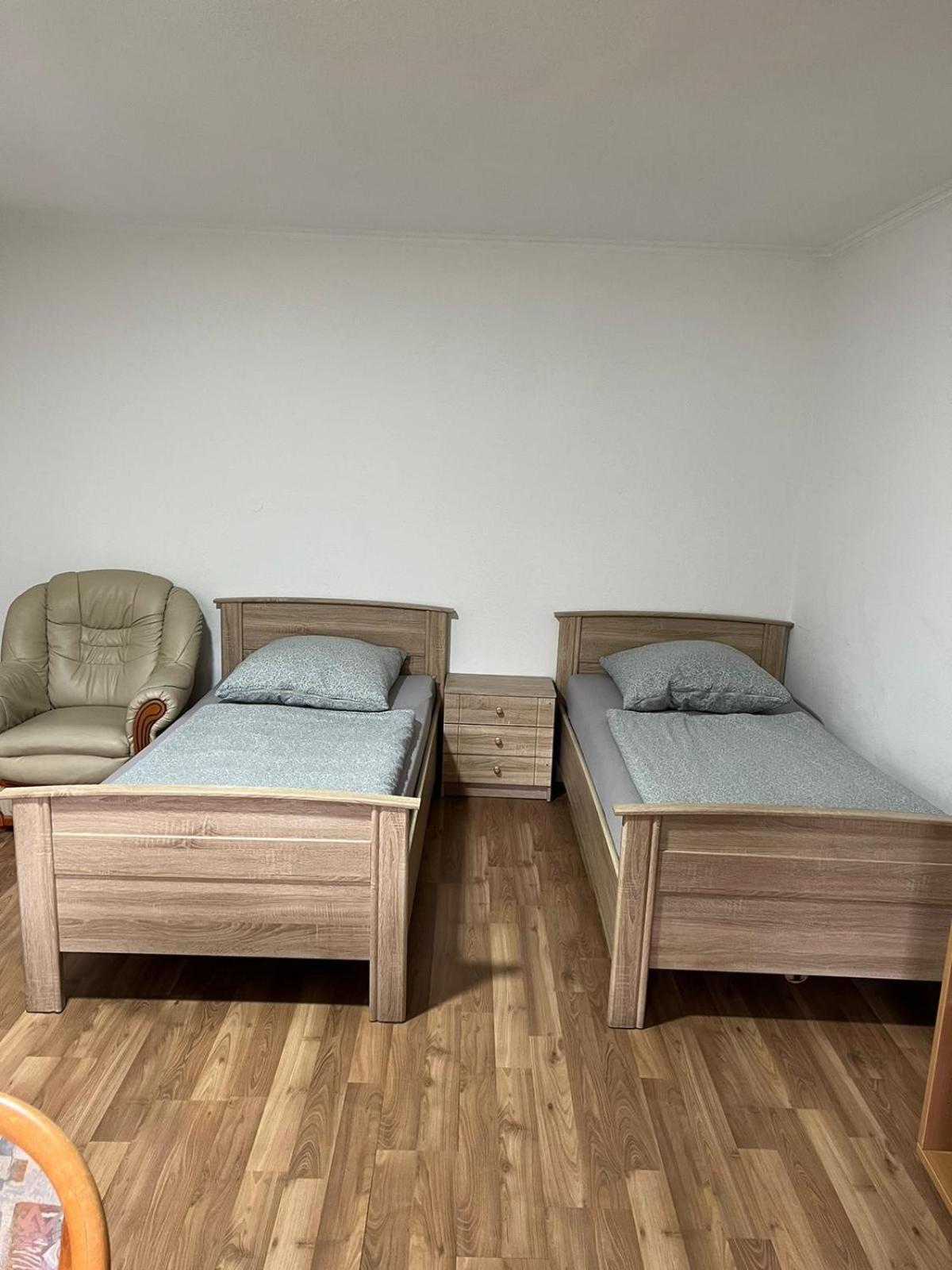 Messe Und Monteurzimmer 센드 외부 사진