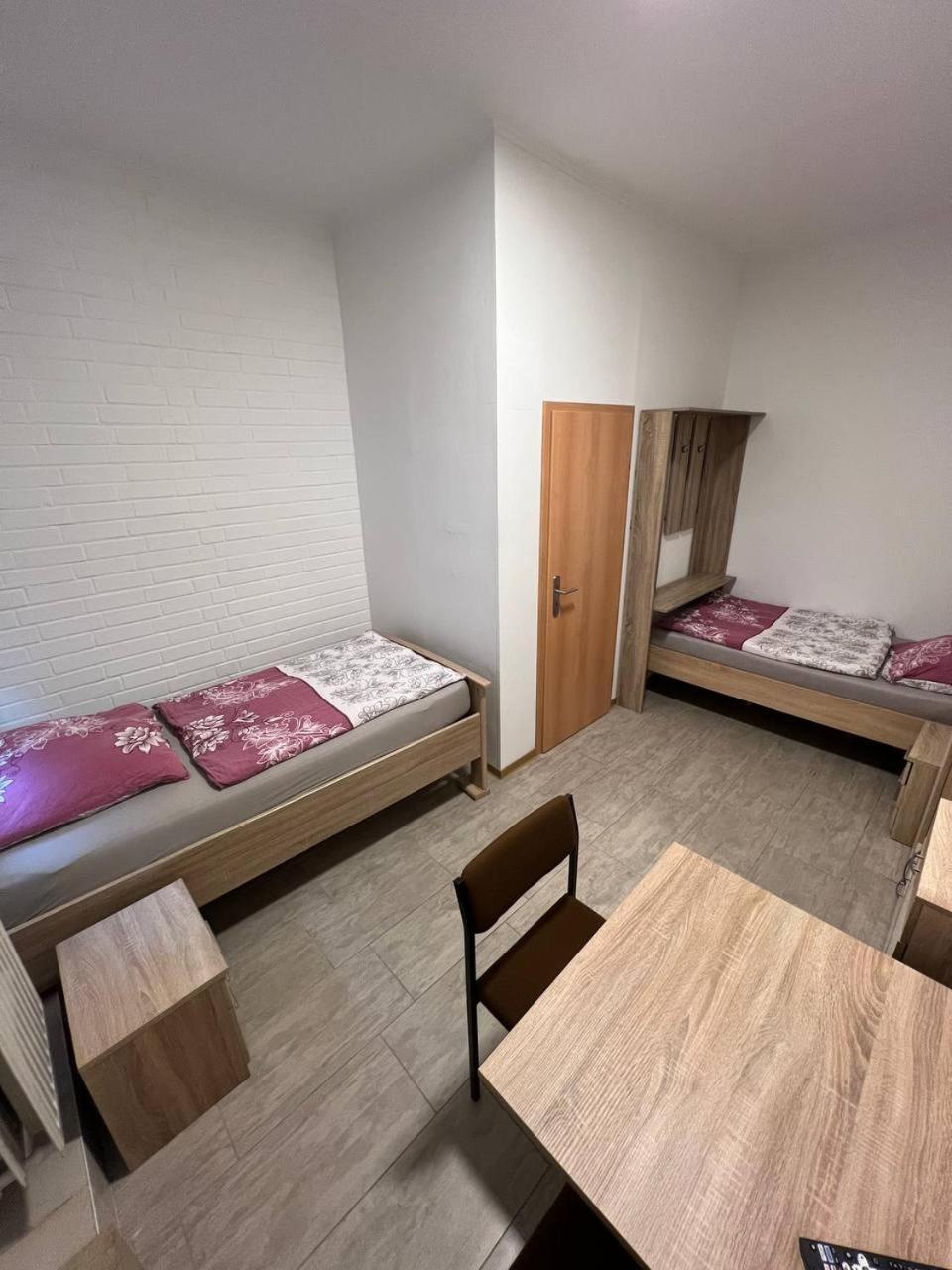 Messe Und Monteurzimmer 센드 외부 사진