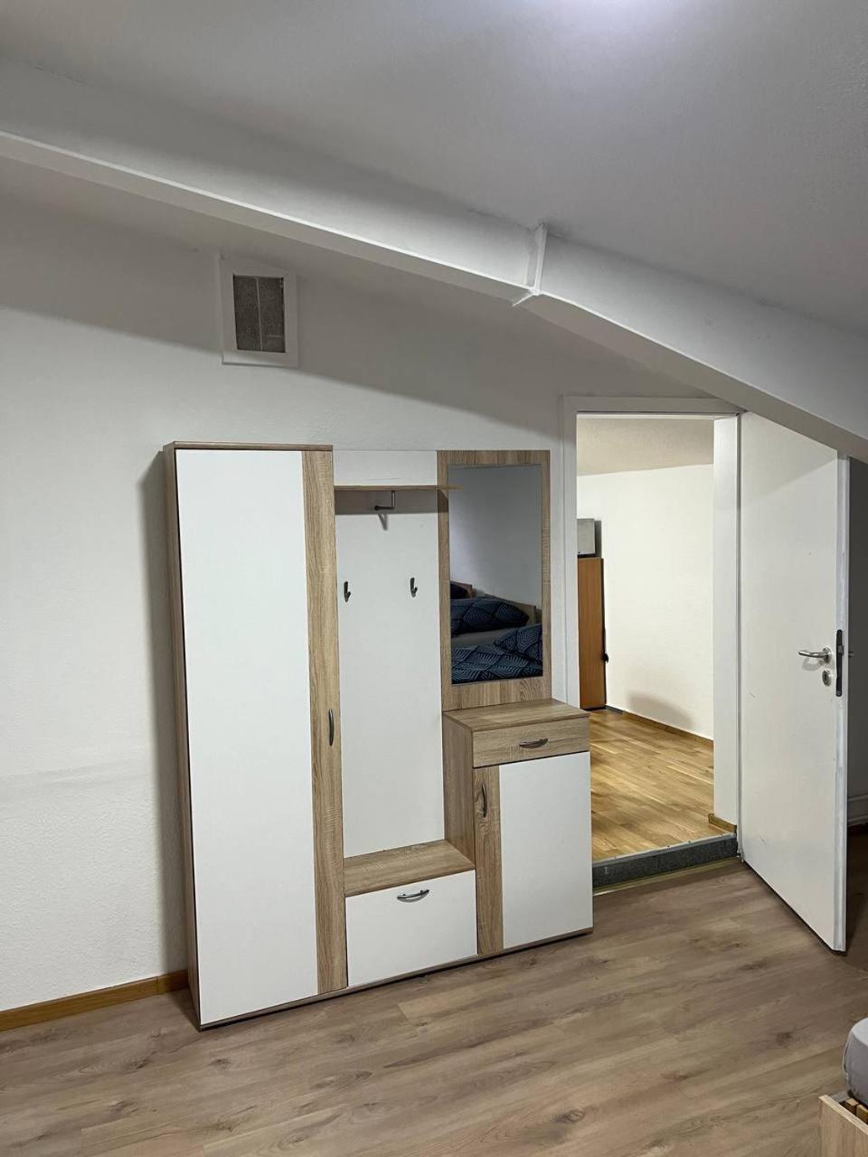 Messe Und Monteurzimmer 센드 외부 사진