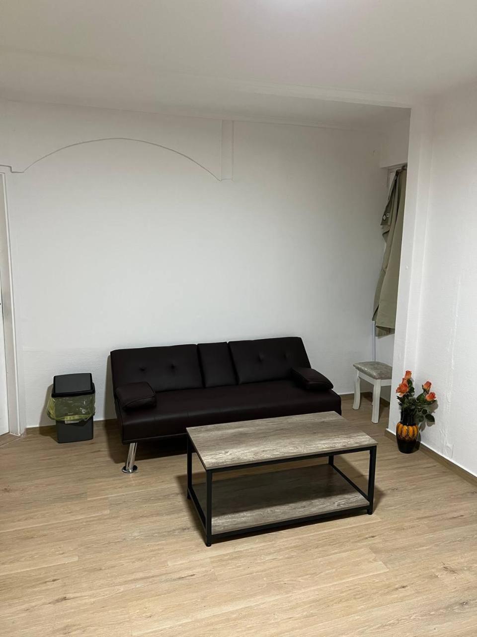 Messe Und Monteurzimmer 센드 외부 사진
