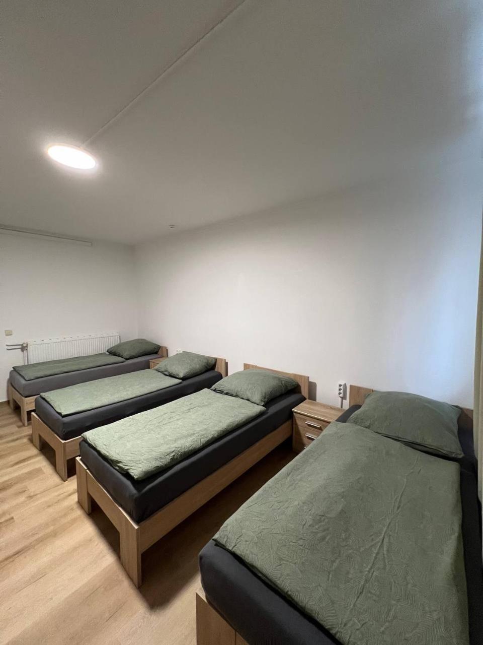 Messe Und Monteurzimmer 센드 외부 사진