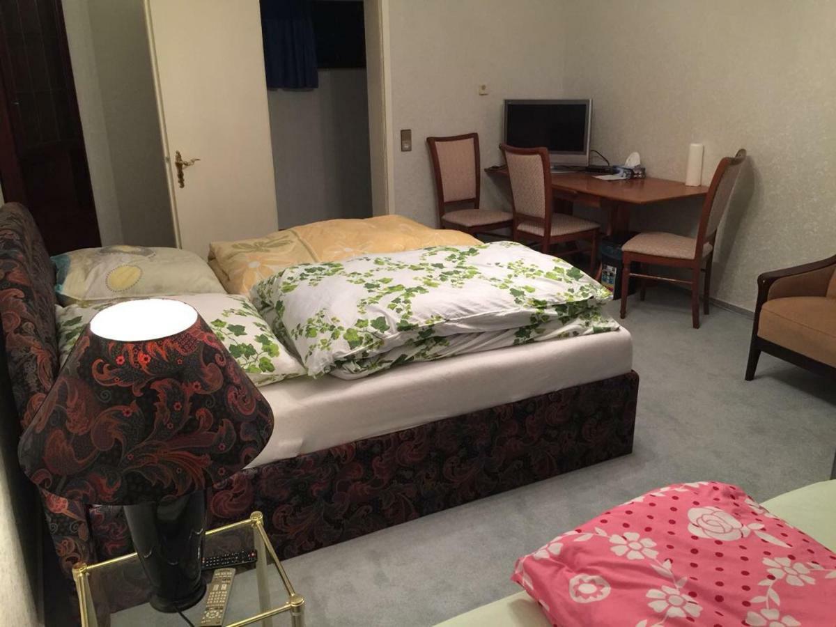 Messe Und Monteurzimmer 센드 외부 사진